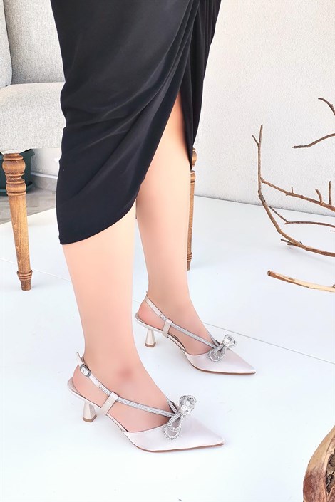 Maxim Kadın Saten Taş Fiyonk Detay Alçak Topuklu Ayakkabı Ten