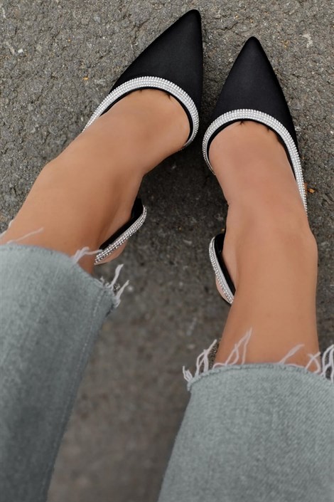 End Kadın Saten Arkası Açık Taşlı İnce Topuklu Ayakkabı Siyah
