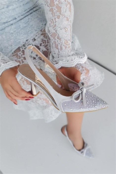 Franny Kadın Saten Taş Detaylı Fiyonklu Kalın Topuklu Ayakkabı Gümüş
