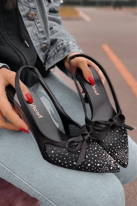 Franny Kadın Saten Taş Detaylı Fiyonklu Kalın Topuklu Ayakkabı Siyah