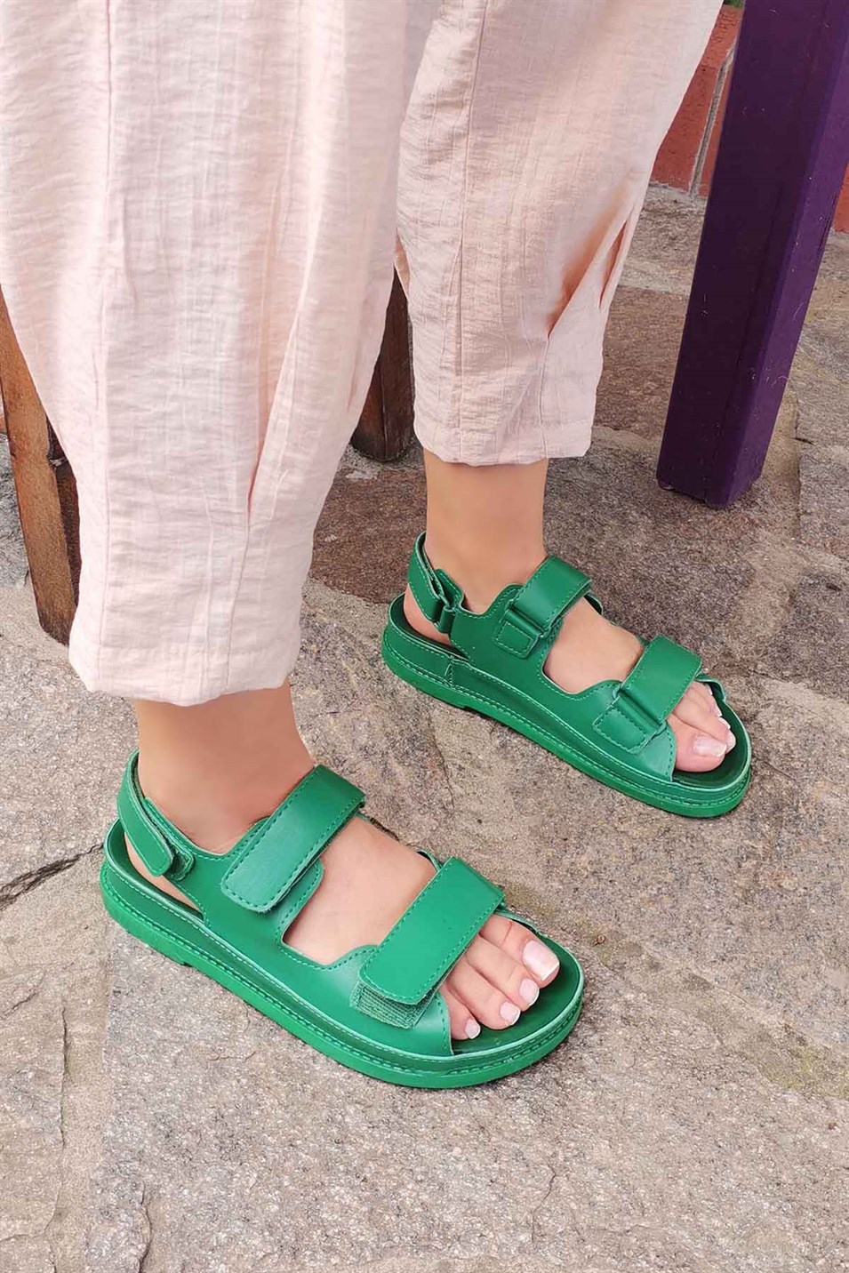 Golden Bantlı Kalın Tabanlı Kadın Sandalet Yeşil