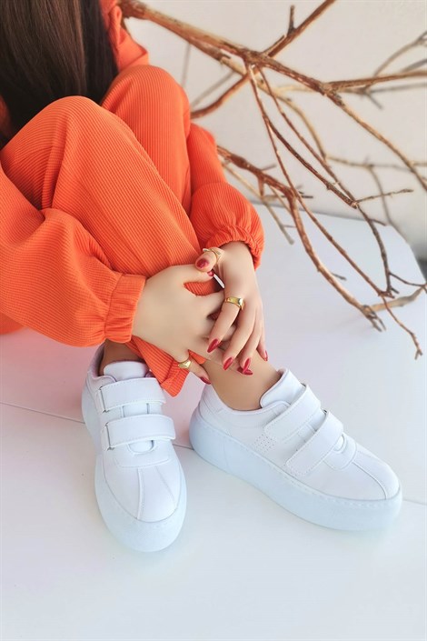 Rumba Kadın Deri Cırtlı Bant Detay Kalın Taban Spor Ayakkabı Beyaz